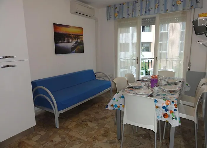 Flat In A Modern Coastal Building Daire Bibione